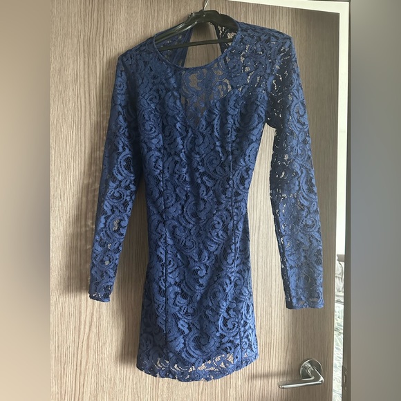 H&M Short cornflower blue lace dress - Picture 1 of 1
